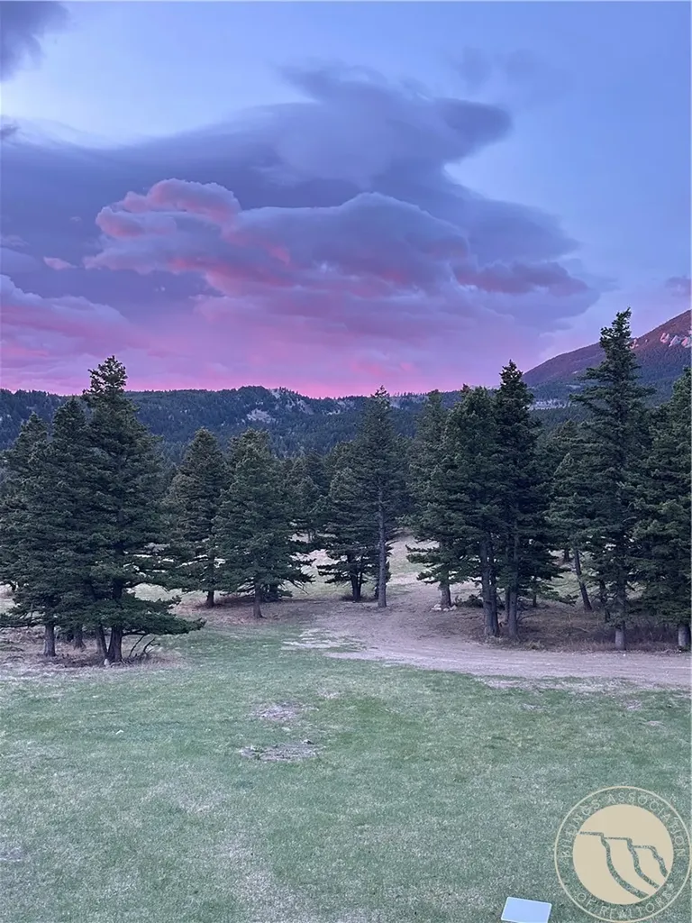 7 Eagle Trail Fishtail MT 59028