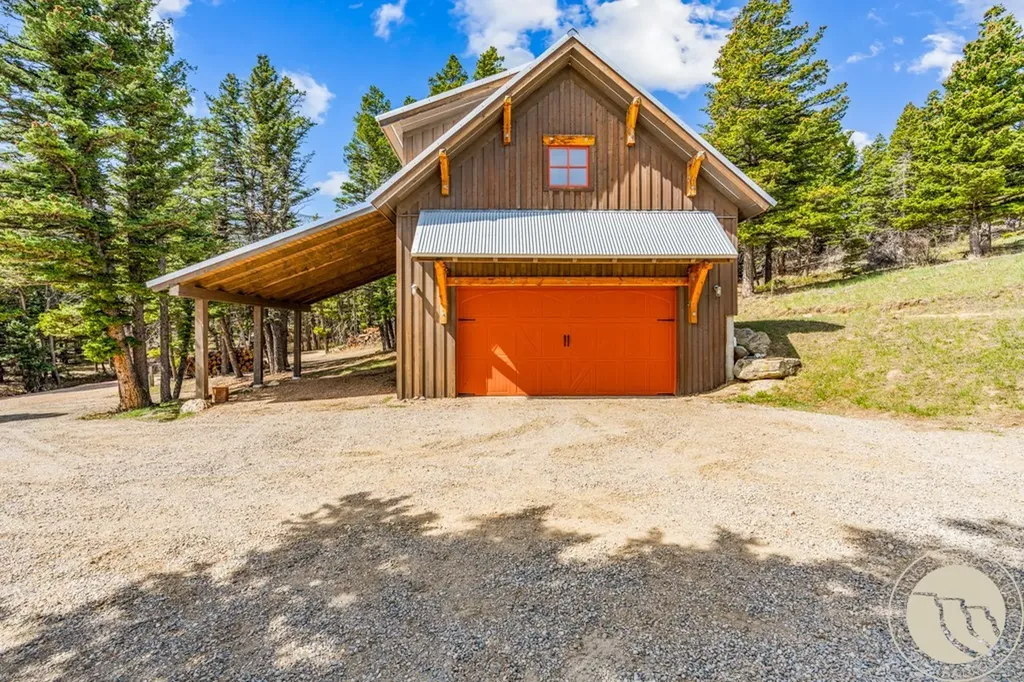 7 Eagle Trail Fishtail MT 59028