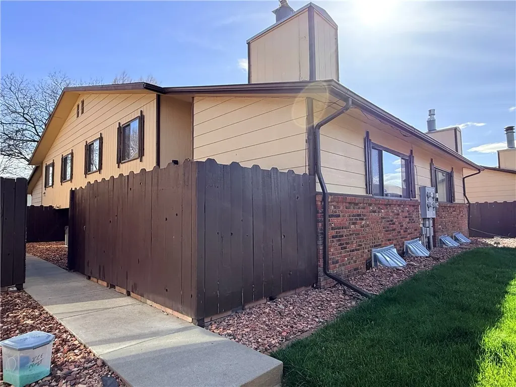 3295 Granger Avenue E Billings MT 59102