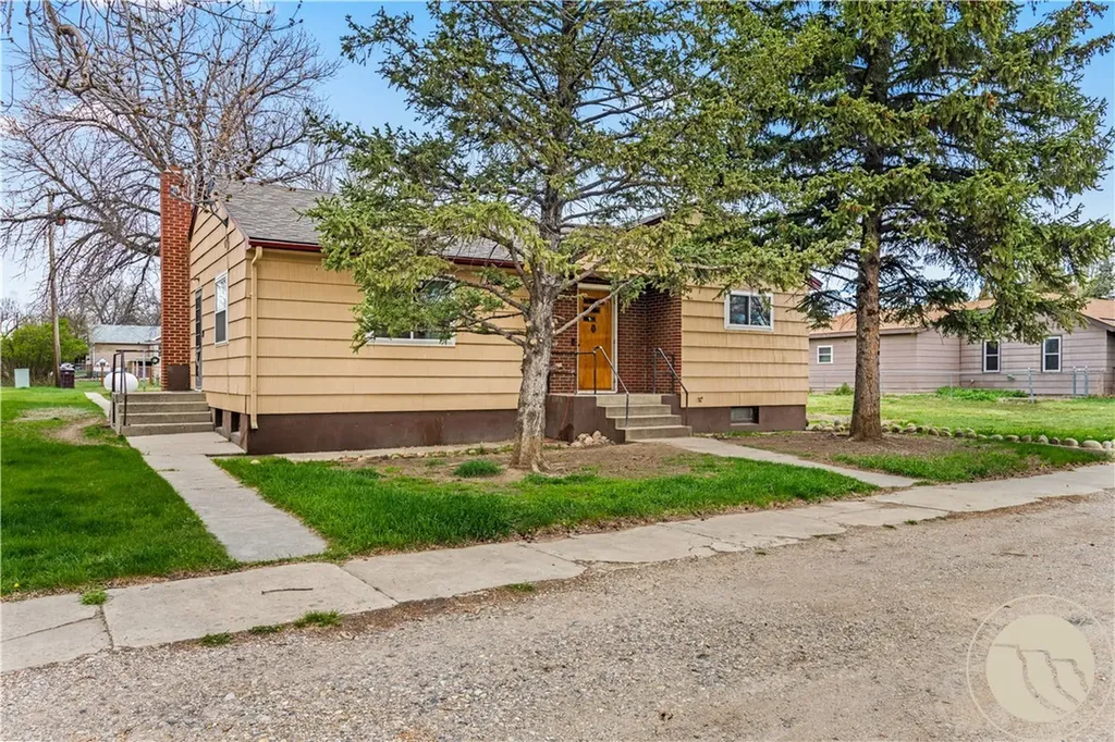 1015 1st Street W Roundup MT 59072