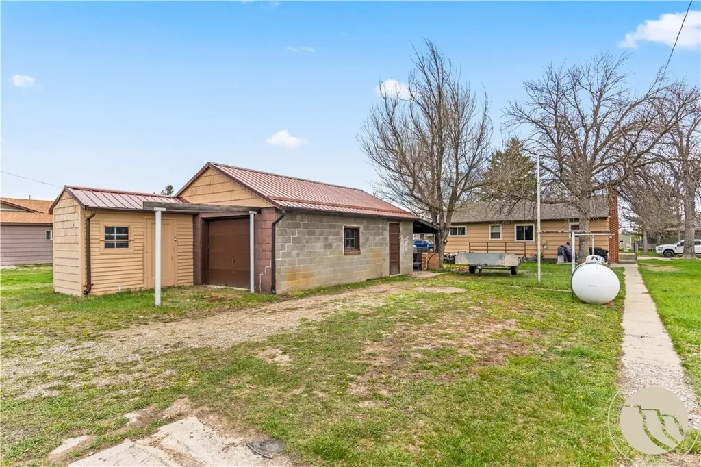 1015 1st Street W Roundup MT 59072