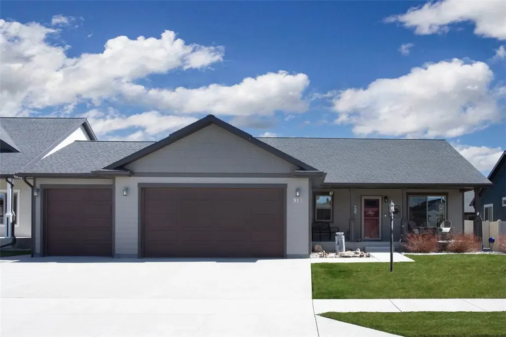 913 Bitterbrush Street Billings MT 59106