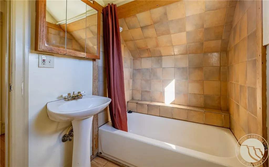 1008 Grant S Red Lodge MT 59068