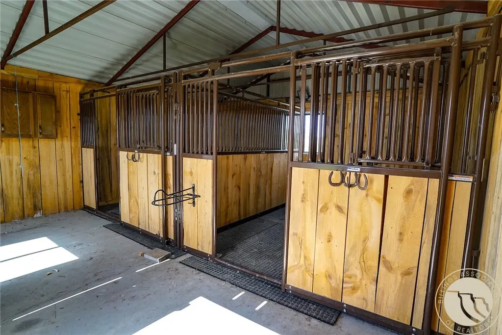 80 Dean Creek Road Lavina MT 59046