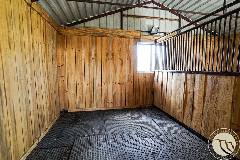 80 Dean Creek Road Lavina MT 59046