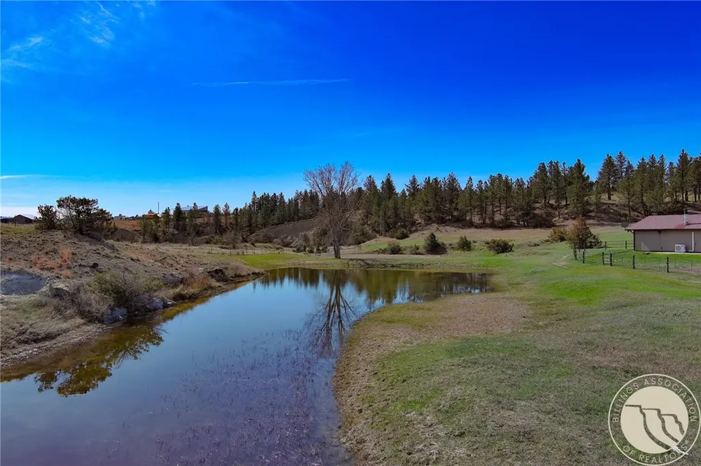80 Dean Creek Road Lavina MT 59046