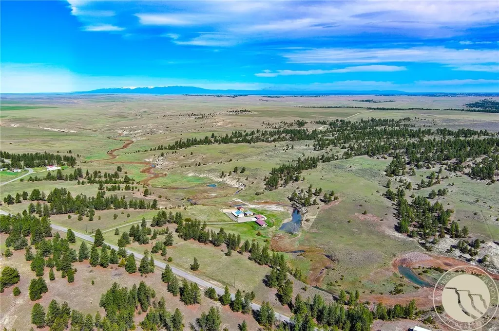 80 Dean Creek Road Lavina MT 59046