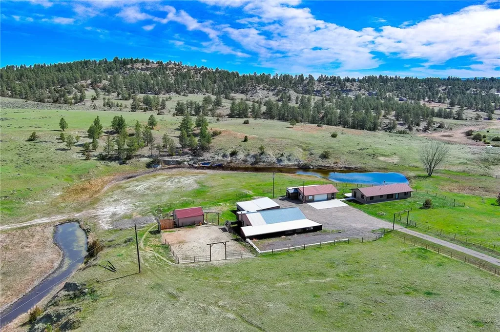 80 Dean Creek Road Lavina MT 59046