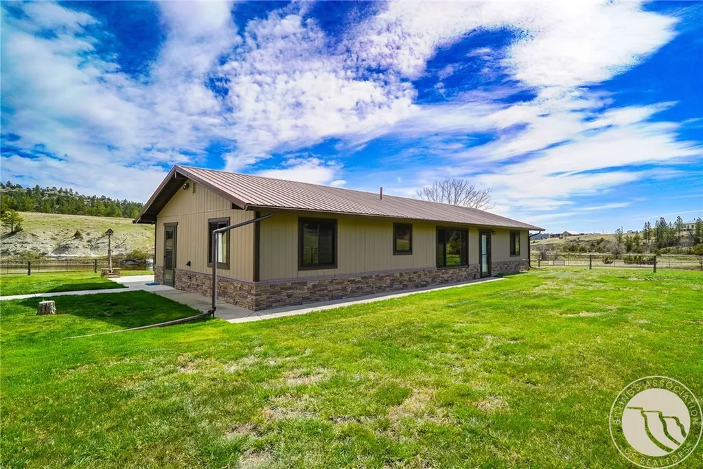 80 Dean Creek Road Lavina MT 59046