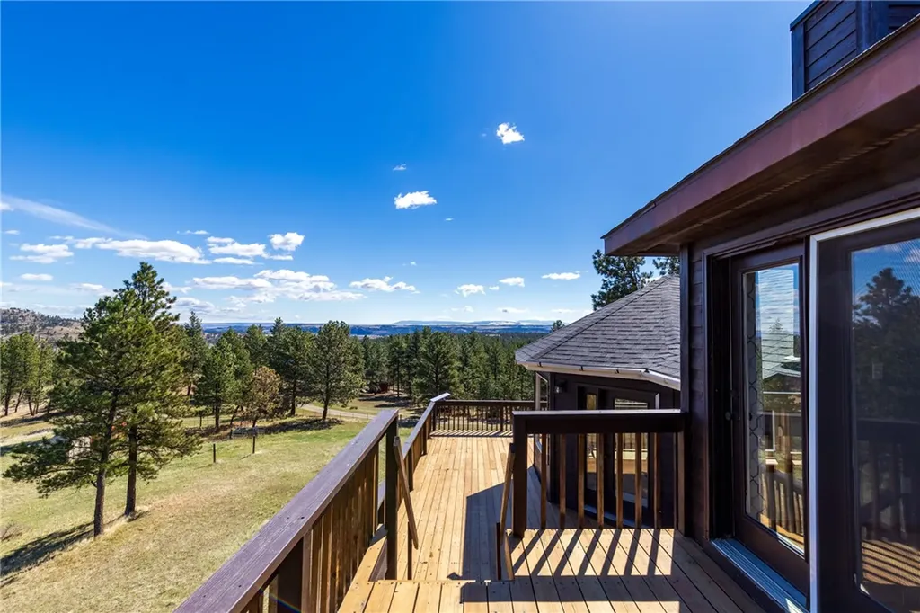 304 Pine Crest Road Columbus MT 59019