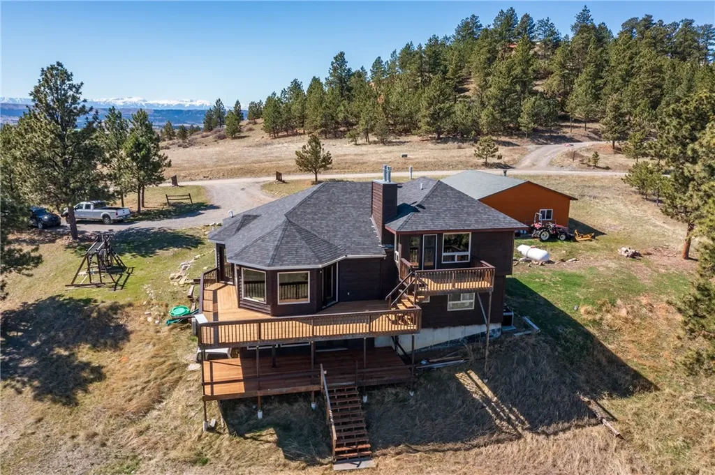 304 Pine Crest Road Columbus MT 59019