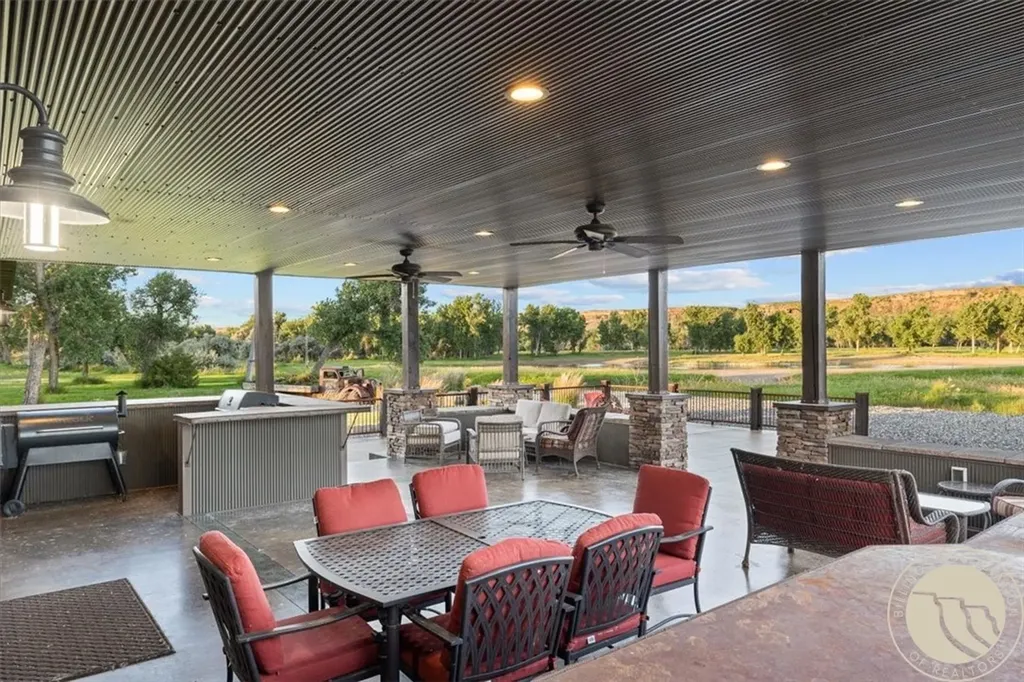 874 Allen Drive Hardin MT 590334