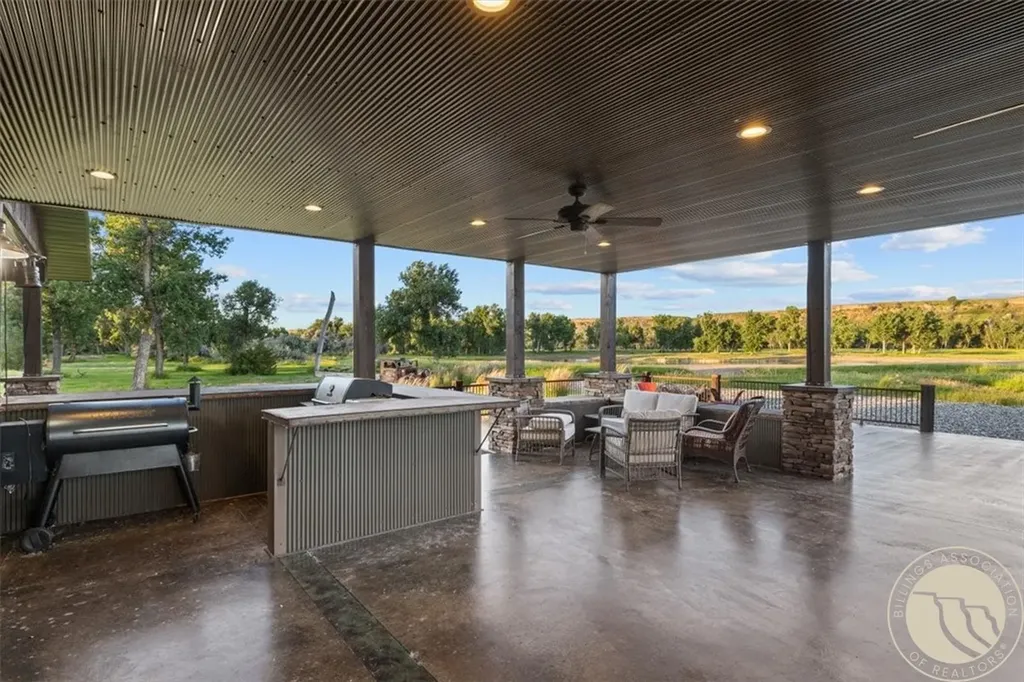 874 Allen Drive Hardin MT 590334