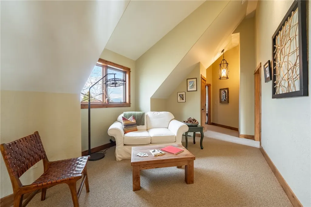 512 Bobcat Circle Red Lodge MT 59068
