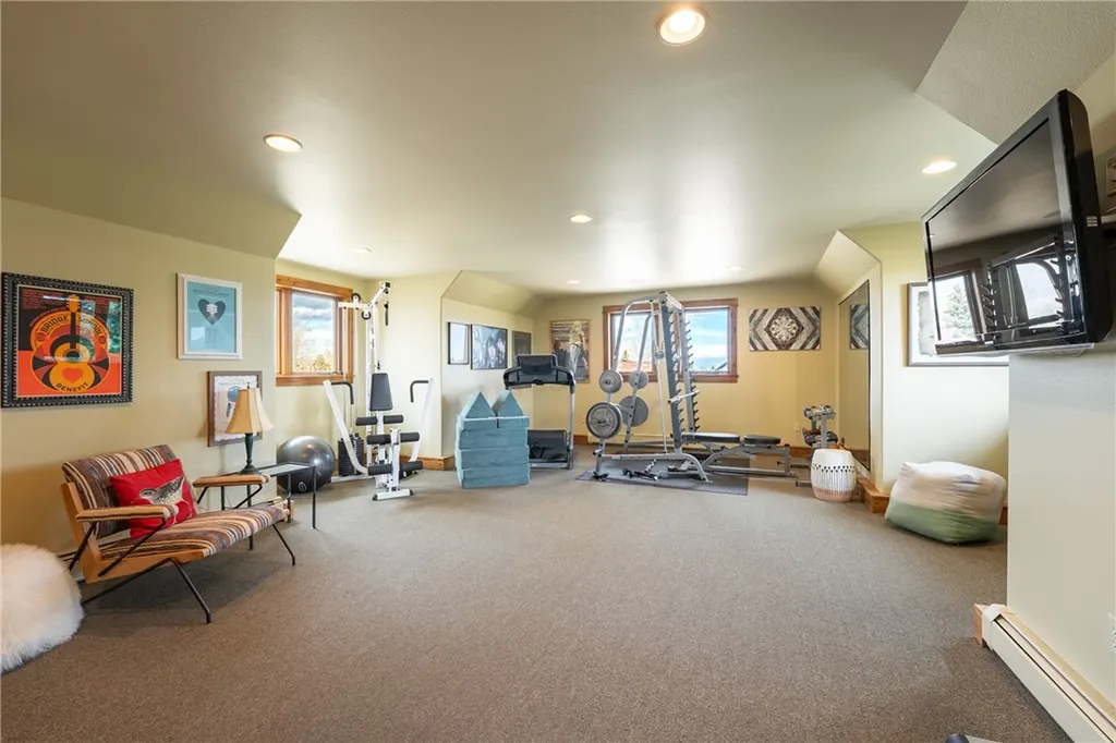 512 Bobcat Circle Red Lodge MT 59068