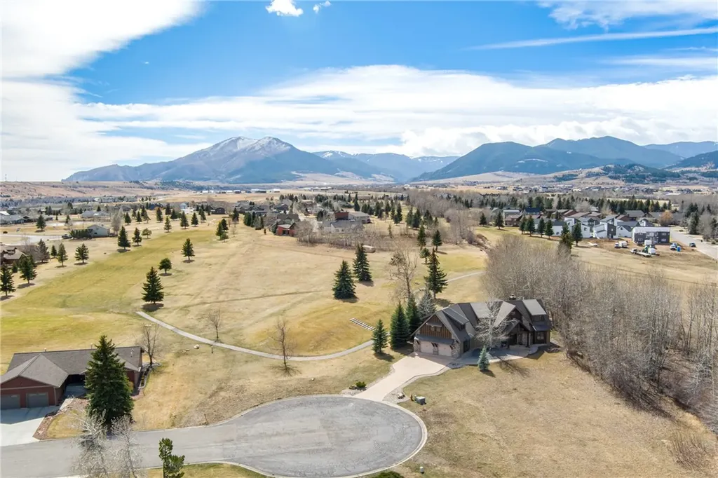 512 Bobcat Circle Red Lodge MT 59068