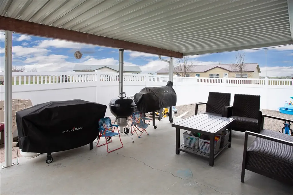 1130 1st Street W Hardin MT 59034