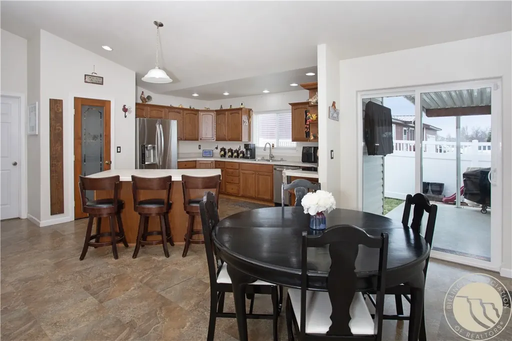 1130 1st Street W Hardin MT 59034