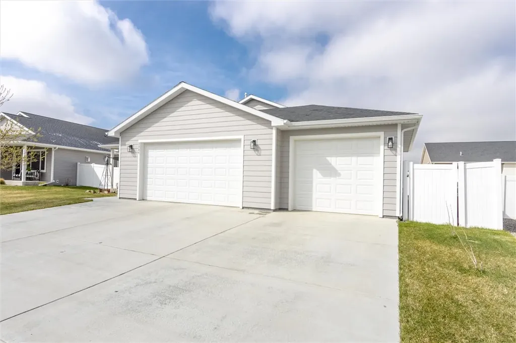 2224 Entrada Road Billings MT 59105