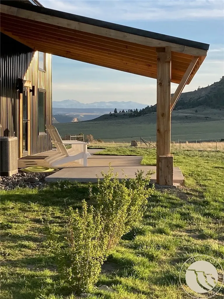 256 Valley Creek Road Park City MT 59063