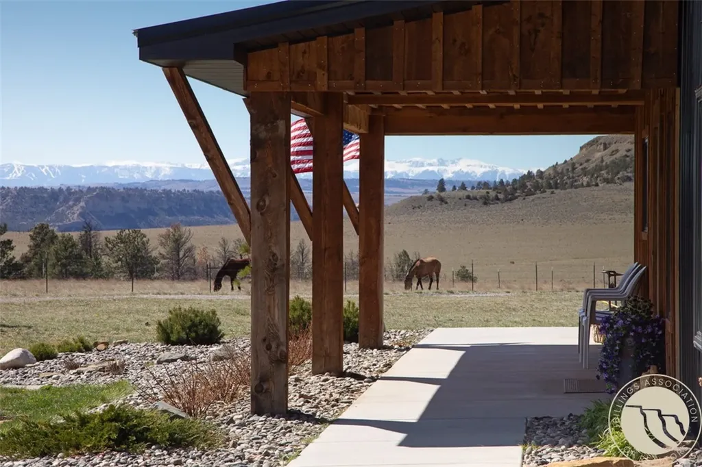 256 Valley Creek Road Park City MT 59063