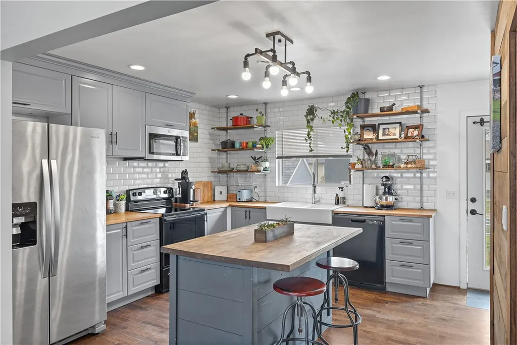2020 Lewis Avenue Billings MT 59102