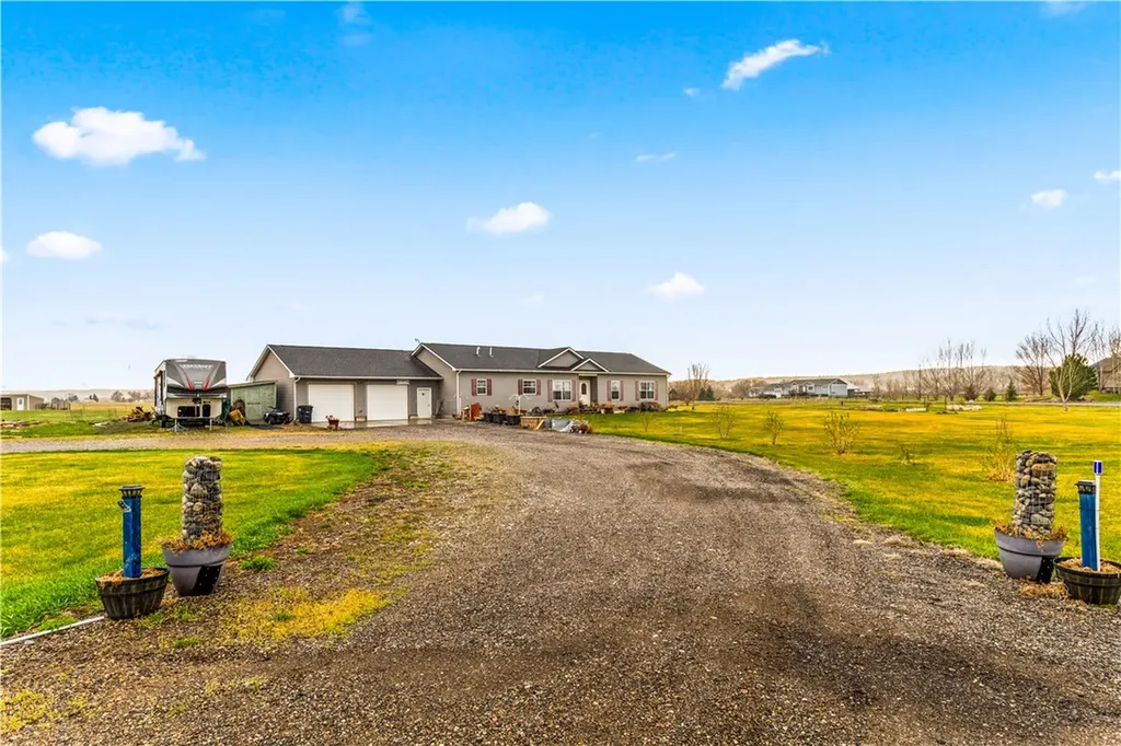 29 Spruce Drive Park City MT 59063