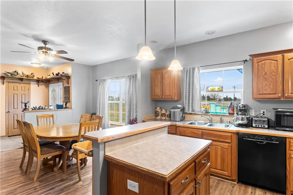 29 Spruce Drive Park City MT 59063