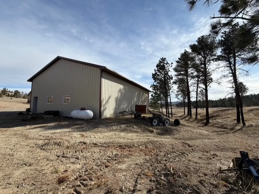 23 Mule Deer Lane Roundup MT 59072