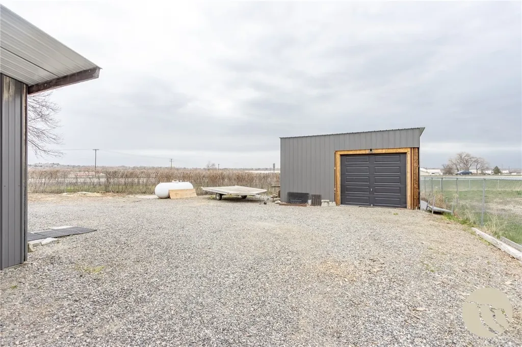 1419 Old Hardin Road Billings MT 59101