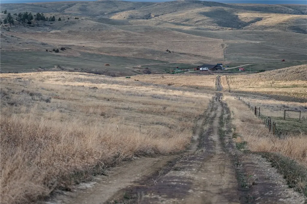 Tbd Elbow Creek Roberts MT 59070