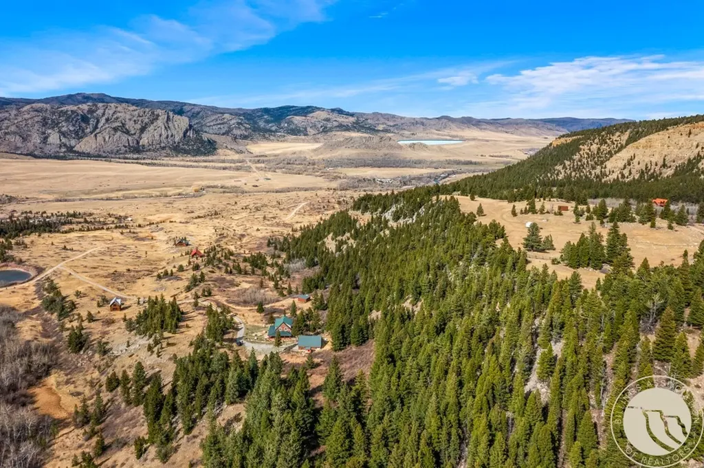 23 Cheyenne Trail Nye MT 59061