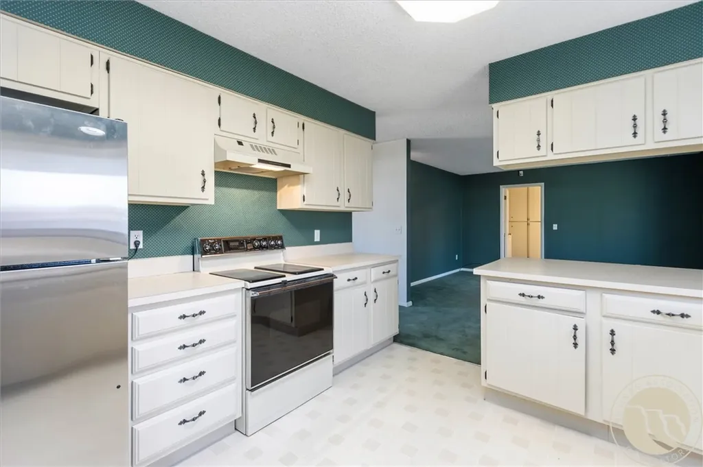2002 Glendale Lane Billings MT 59102