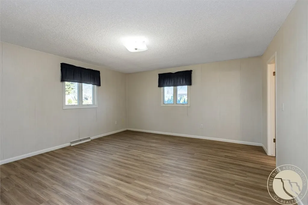 2002 Glendale Lane Billings MT 59102