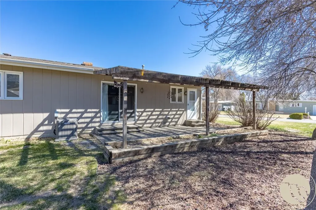 2002 Glendale Lane Billings MT 59102