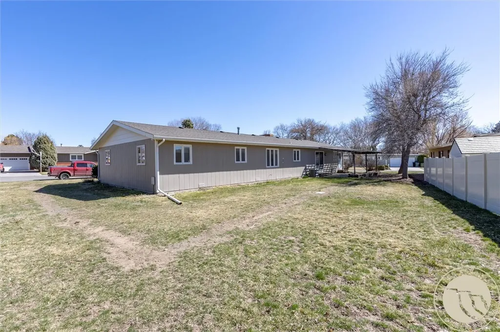 2002 Glendale Lane Billings MT 59102
