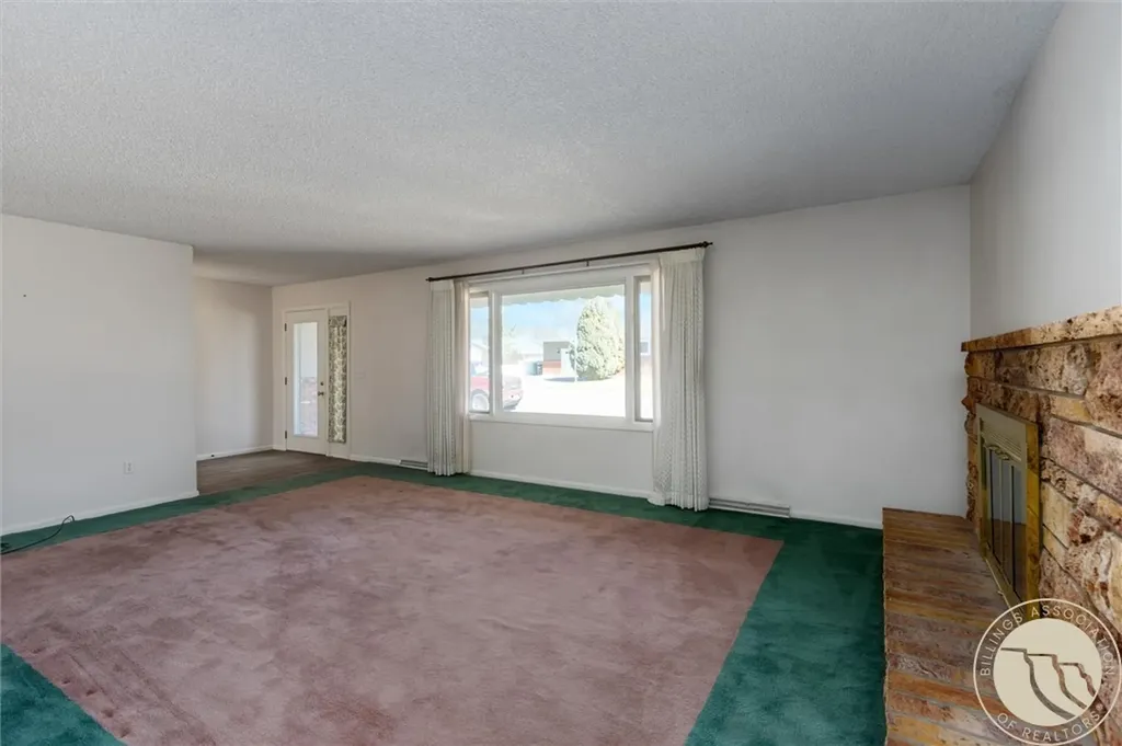 2002 Glendale Lane Billings MT 59102