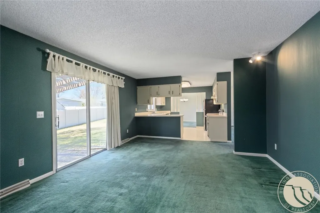 2002 Glendale Lane Billings MT 59102