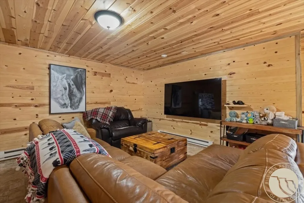 112 Pishkun Road Fishtail MT 59028