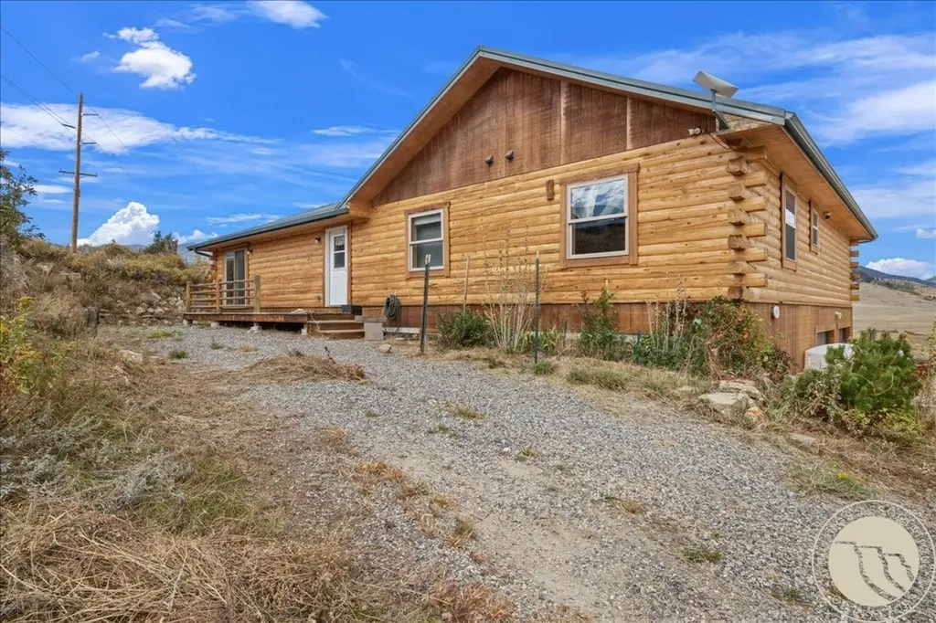 112 Pishkun Road Fishtail MT 59028
