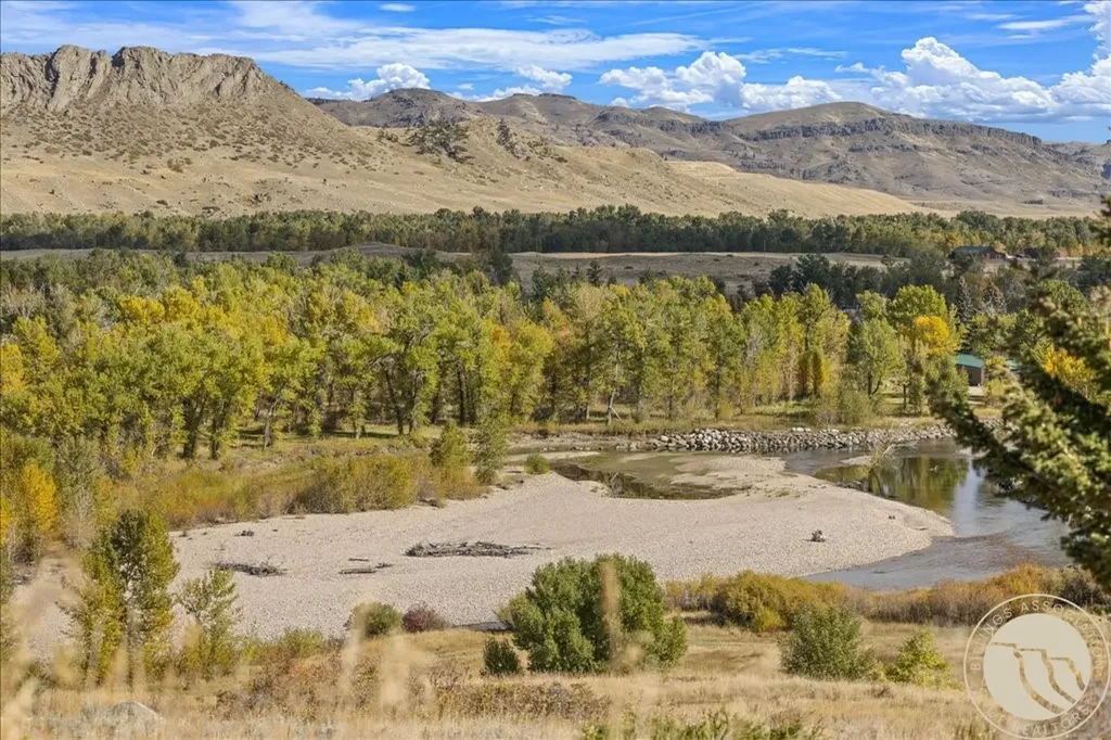 112 Pishkun Road Fishtail MT 59028