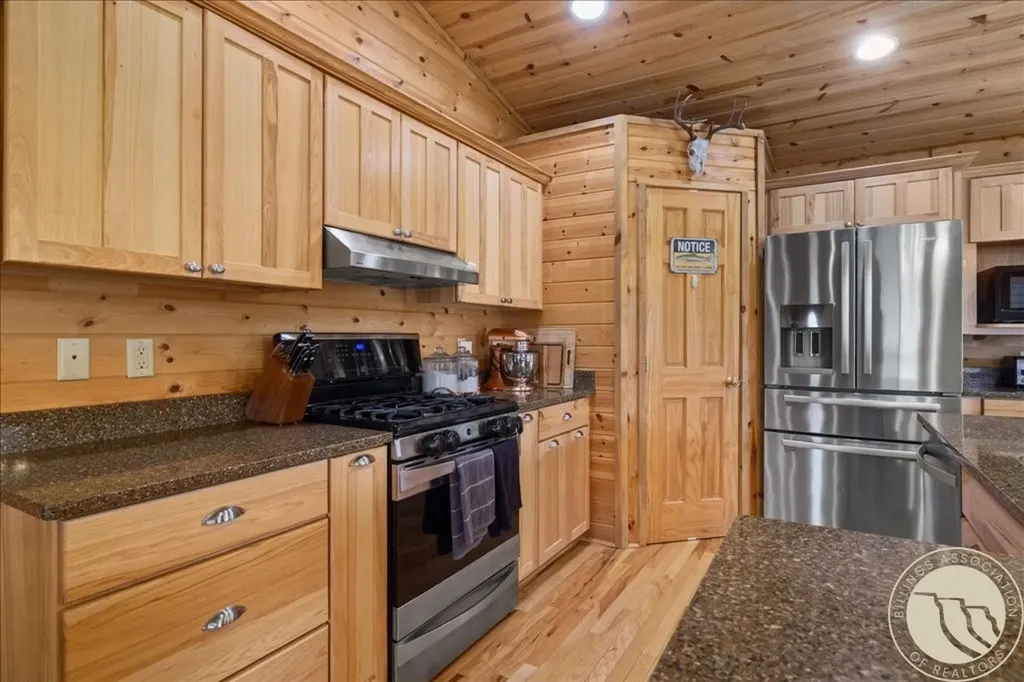 112 Pishkun Road Fishtail MT 59028