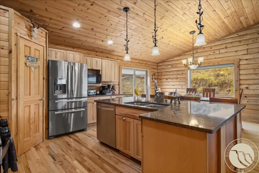 112 Pishkun Road Fishtail MT 59028