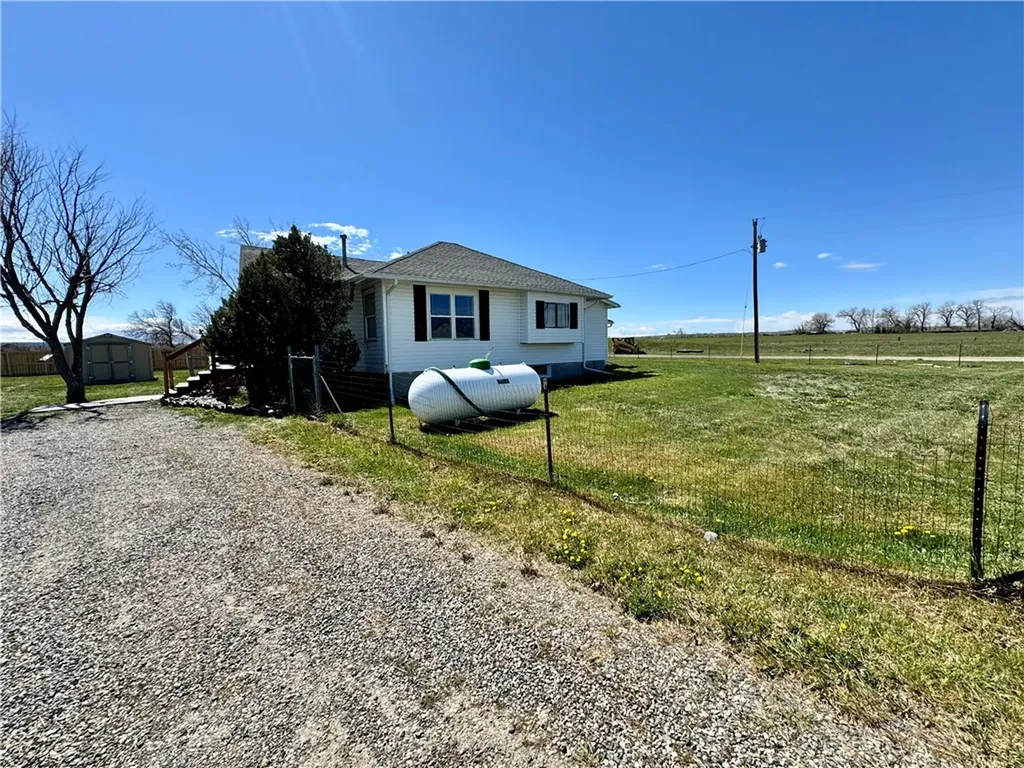 3810 Homer Davis Road Shepherd MT 59079