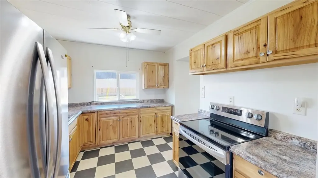 3810 Homer Davis Road Shepherd MT 59079