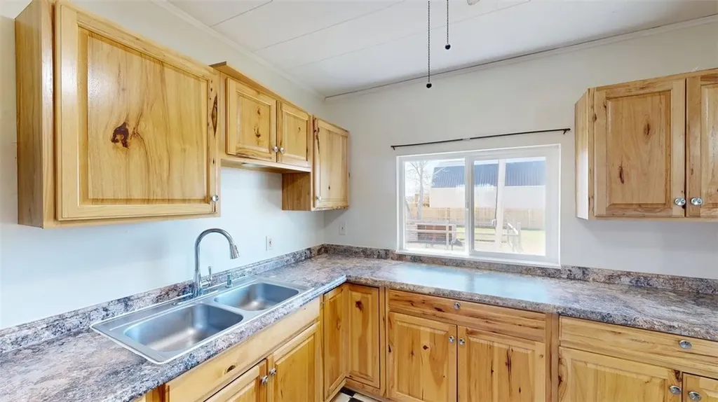 3810 Homer Davis Road Shepherd MT 59079