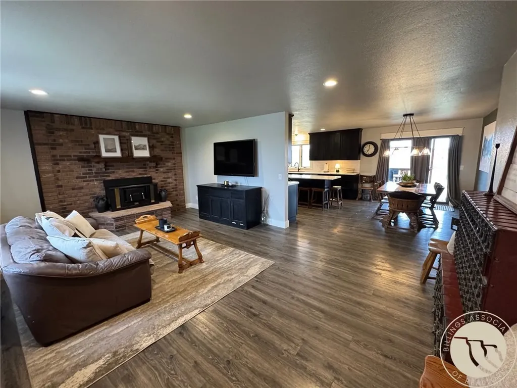 2759 N 13th Road Worden MT 59088