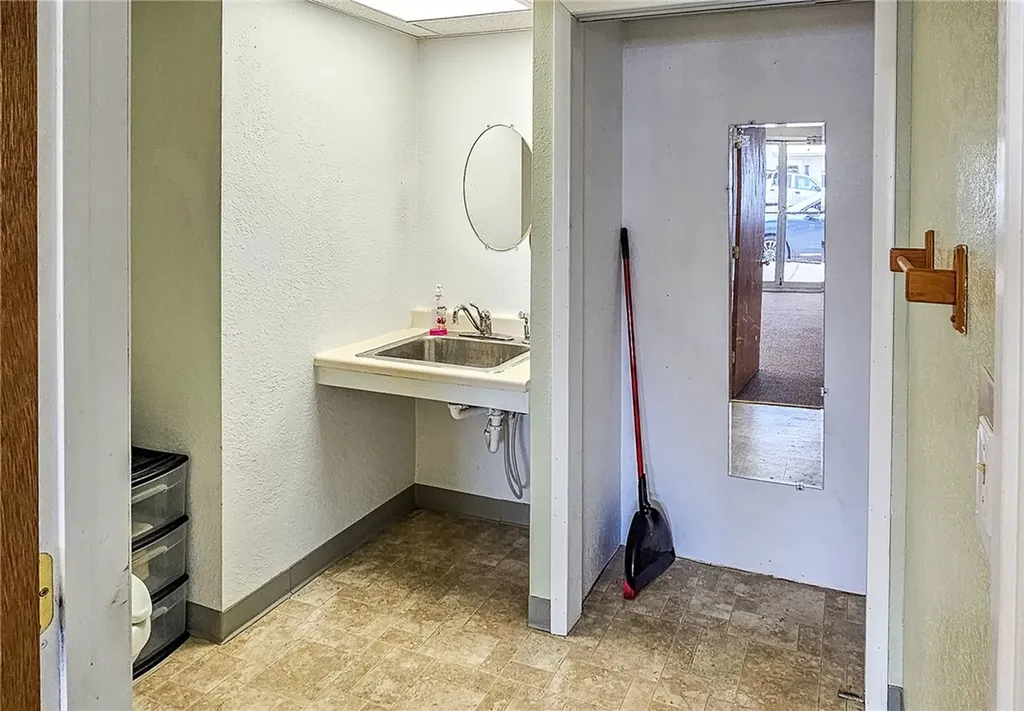 510 W Janeaux Street Lewistown MT 59457