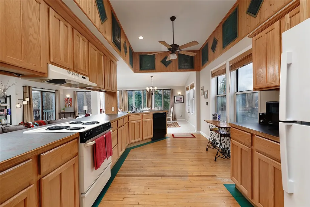 21 Rosebud Road Roscoe MT 59071