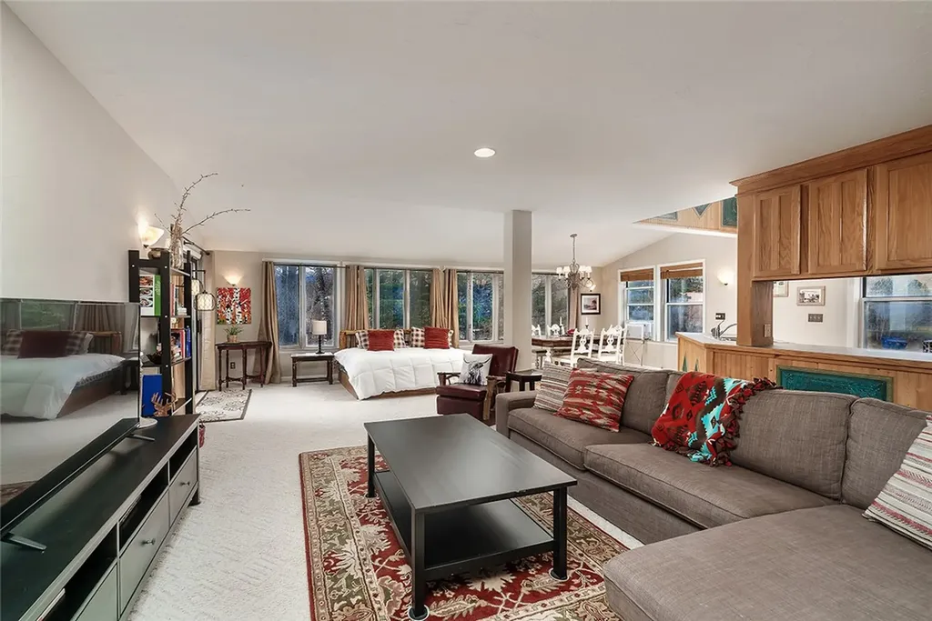 21 Rosebud Road Roscoe MT 59071